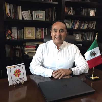 Twitter oficial Del Diputado Federal Lupe Garcia. ahora regidor del municipio el marques,qro