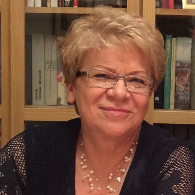 PoseSzymanska's profile picture. Polityk. Na codzień: matka, żona, koleżanka.