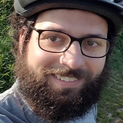 PhD student at University of Toronto. Undergrad/MS was at Oregon State. He/him