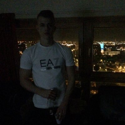 Bailzrs's profile picture. @jennajunn took my v. @solace_cc