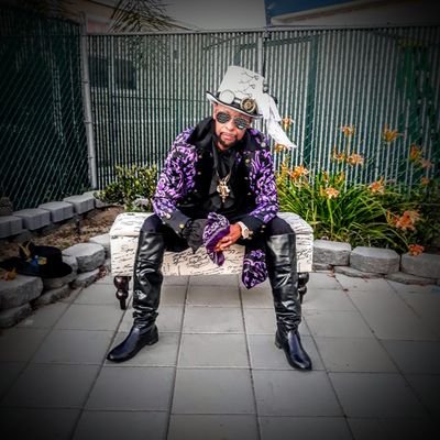 Internet music artist. R&B, HIP HOP & MORE!