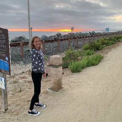 Teresa28188856's profile picture. Comic book nerd who quotes heroes 🦸