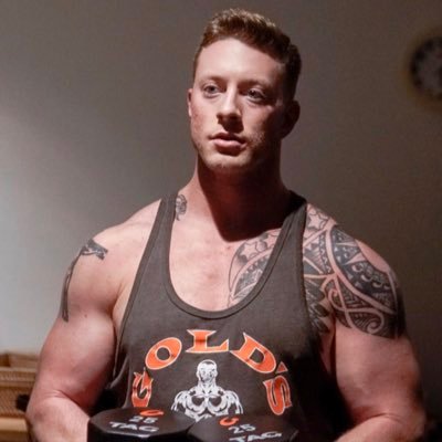 alexand92221908's profile picture. I believe life is not balanced