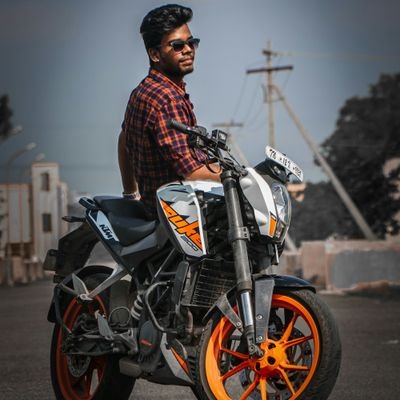 Dhana_suriya's profile picture. 