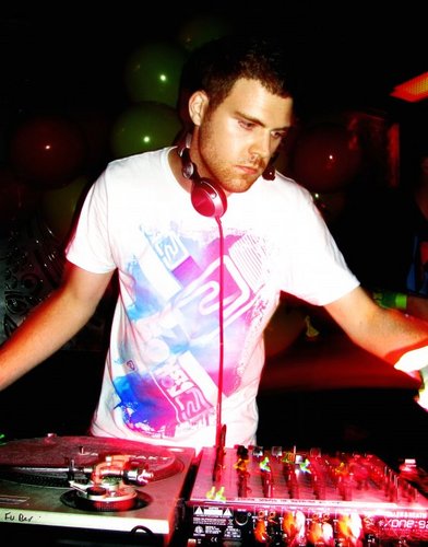 jaminupfm's profile picture. Sunday Sessions with Jamin (UPFM) 8pm-10pm 
Listen Live @ http://t.co/SevfWJ8z6P 
Mixes: http://t.co/MvGUg7Mvgz 
Facebook: http://t.co/Vcc05lbmmn