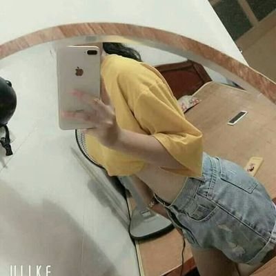 Nhà em giường chiếu đầy đủ
Cái j cũng có
Nhưng thiếu mất anh 😚
Vào rồi thì nhớ tym bài và theo dõi nha❤❤