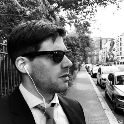 Persönlicher Referent Transatlantik-Koordinator 🇺🇸 🇨🇦 im Auswärtigen Amt | Davor: Politik-Reporter 💻 Funke | Davor: Axel Springer | Freizeit: 🏒 🍝 🍕