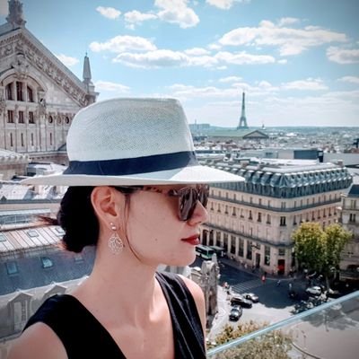 aurelie_mia's profile picture. J'❤ ma ville #Angers.
Et tout ce qui va avec ! 😉 • Community Manager pour la @Hockey_LiguePdl •

#hockey #ducsdangers #hockeymom #PE #Maternelle