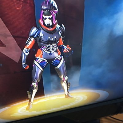 goldjsavage's profile picture. 