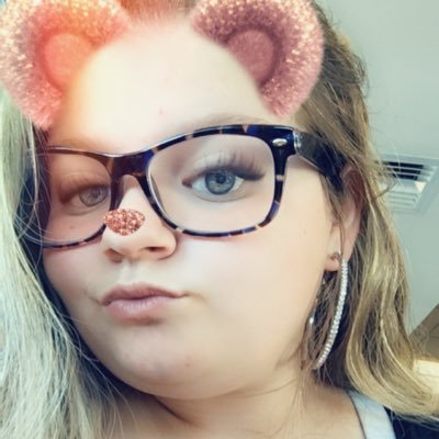 StaceyG95151142's profile picture. I’m Stacey 19 years old I’m a country girl! I may not look like I’m country but I am add me on Snapchat crazycrayola13