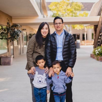 jessicadormi's profile picture. Saved by Grace. Wife and mother of 3 boys. 🇺🇸🇪🇨🇲🇽