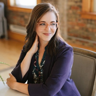 meganhad's profile picture. NBC-HWC health coach 👋🏻 health equity ✊🏻🖤 urban farming 💐🌶 protect the sacred 💙💚