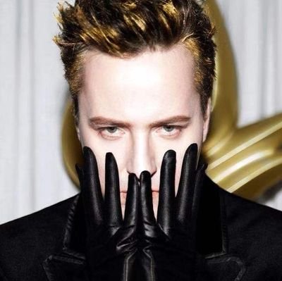 Official page of the singer, actor, songwriter and composer, Vitas.