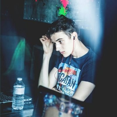 SaucisseSwan's profile picture. 🇧🇪 Used to play Hearthstone, 7 times MT qualified