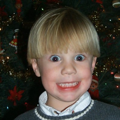 Benoniben's profile picture. Just trying to get into some funny business
