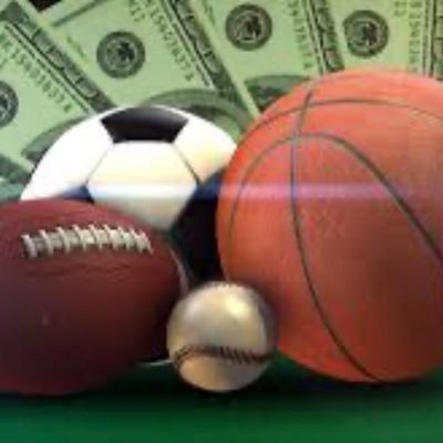 A group of Four Cousins (Kenny, Paulie, Randy, Jupiter) giving out gambling picks. Stay tuned for group picks as well as individual picks from the cousins!