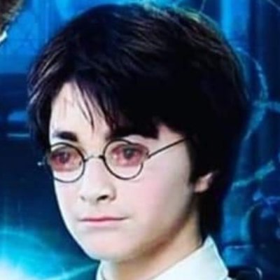 LolMubai's profile picture. clown