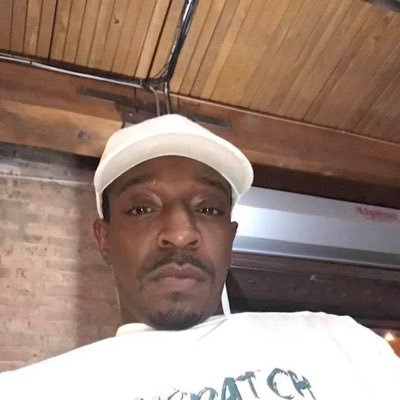 Rapper/Music Producer From The Near North Side of Chicago representing LuvNone Records ! 24/7 Studios! 25$ an hour DM me for booking sessions!