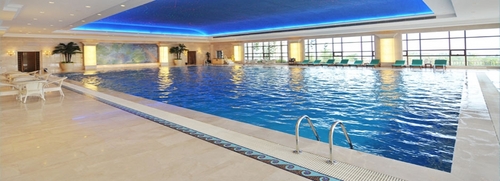 We are not the largest pool service company in Dallas, nor are we the smallest. Our size lets us service a broad area, with maximum scheduling flexibility...