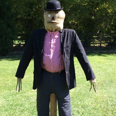 StyrenW's profile picture. Delightful absurdity and daily art uploads.