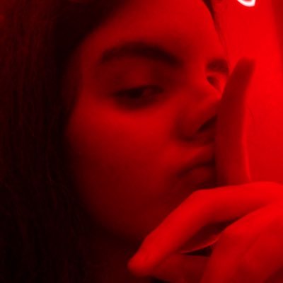 imasadbitchh's profile picture. 