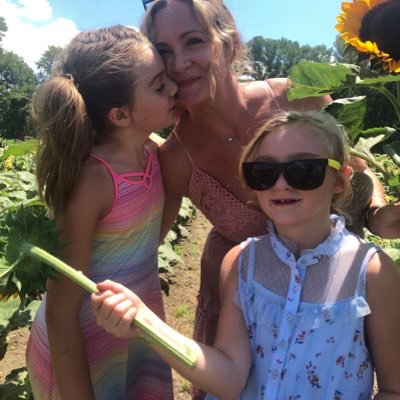 Web developer, mommy to two beauties, love for photography, advocate and perpetual student