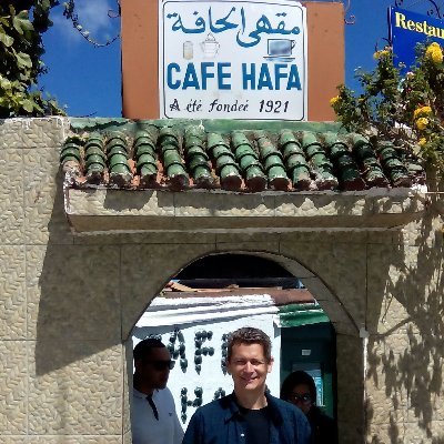 Profesor de Estudios Árabes @UAM_Madrid
https://t.co/HDZyzEkQrM
Al sur de Tánger. Un viaje a las culturas de Marruecos (2022)