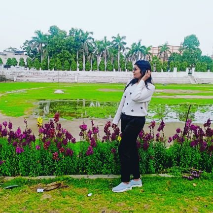 Hrjitsidhu's profile picture. news reader 📰-
treveler🚗-
news anchor-
professor...