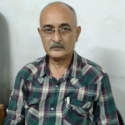 अपने ख़ुद के स्वतंत्र विचार, साम्प्रदायिकता से दूर, सरकार से सवाल करना, विचार मेरे व्यक्तिगत हैं - इलाहाबाद... महाज्ञानी भक्तगण कृपया दूर रहें। NO DM PL.