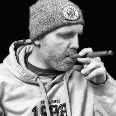 davehallus's profile picture. 