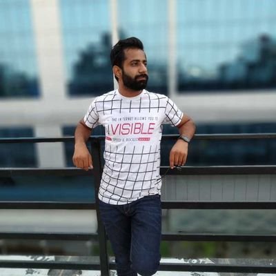 Software Engineer | Music Listener | Game Changer | Cook