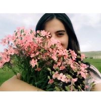 Ceren 🍷🌏 (@cerenongnn) Twitter profile photo