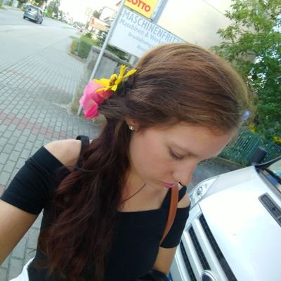 7098Charlyna's profile picture. 