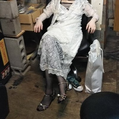 Reenahクリニックは時空を超え、あまねく時と場所に存在し、全知全能のパラドックスを超越、衒学趣味から救済・逃走すべく阿呆船弥勒号にてテレーズと待つ。万の書物に火を放ちビブロマニアからの脱却を目的に、集え、天の気違い地の阿呆共。㈱泥舟Arkドアホウ虚ろ舟🍂
🐥コードネームはPainkiller💉≡🥚≡🐣