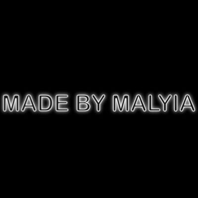 The designer of Made by Malyia has been featured on https://t.co/CcRy2TAcpz for her unique street style. SNAPCHAT @madebymalyia INSTAGRAM @madebymalyia