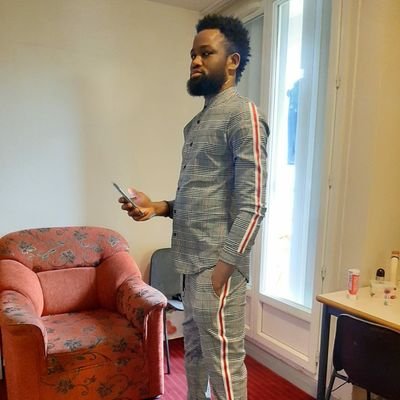 I'm don tony by name I'm from Nigeria but lives in France Paris working in quick Restaurants here in France
