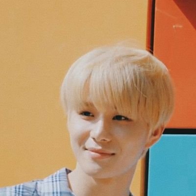 i follow people here in this acc. when I'm quite happy bye don't mind me