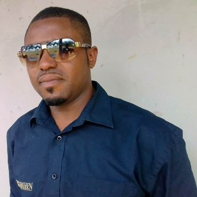 TiwaShaggy's profile picture. Le charisme