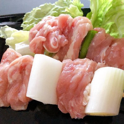 山梨県で鶏肉加工・製造および販売をしている会社です。美味しいお水とストレスフリーな環境で育った鶏を扱っています。 一本一本、丁寧に串打ちをした焼き鳥を通して、「美味しい」が笑顔につながる 心豊かな食をご提供しています。noteで鶏肉へのこだわりを発信しています。https://t.co/FRptGs1aU4