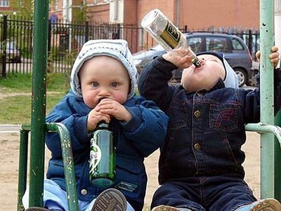 ESPIN_PLARTER's profile picture. Borrasho empedernido, dipsomaníaco y drogadisto emocional; amplias miras bajo ebriedad acústica; molesto de lo pedante y de lo excesivo ensimismado en si mismo