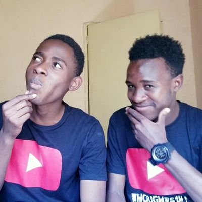 Twin Vloggers! Great ass vloggers!🇿🇲