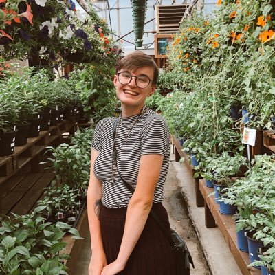 I like sad songs and cats and soup. | Freelance writer, audio producer & photographer. | Send all inquires to montyraedaniel@gmail.com (she/they)