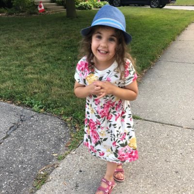Canadian Mama trying her hardest not to raise assholes. 1000% supporter of BLM and LGBTQ+. Liberal/NDP/Democratic/Trump Troller. ❤️ is ❤️