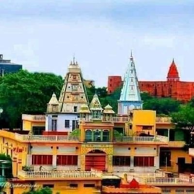 डरते वो हैं जो अपनी छवि के लिए मरते हैं, मैं तो हिंदुस्तान की छवि के लिए मरता हूँ, इसीलिए किसी से नही डरता हूँ। #TeamMS