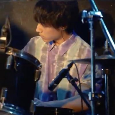 kirye(@kirye_info) Drummer/Chorus/ヘッダー右端 個人でVocal/作編曲、たまに6弦Bass、麻婆豆腐部、 フレーズや曲を演奏したり、日々の学びを発信します https://t.co/gdHddTFMsL