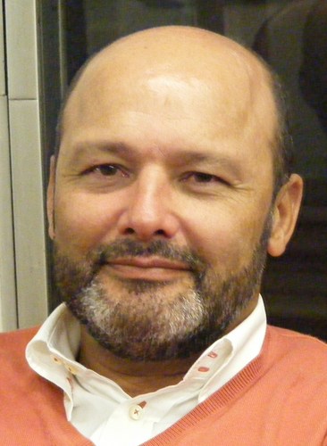 Periodista, experto en Administración Pública. Déjate asesorar.