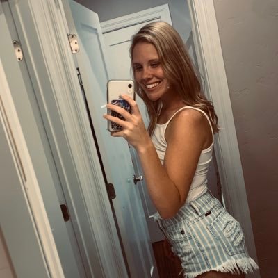 ktye88's profile picture. csc nursing ‘22 snap: karen787