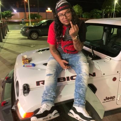 Father of ✌🏽️👧🏽👶🏽| TatMan💉Piercer | Only The Chosen Ones Make It💯| Shooting For The Stars💫But Might Aim At Ya Head🔫|