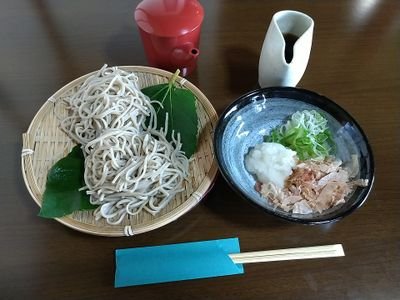 美味しいものとお酒大好き…(笑)食べ歩くこと多いです👌昨年は人生初のアカウント乗っ取られ体験…😭
最近は気になるお店へふらっとまた行くようになりました。
気がつくと2800台に、それでもありがたや➰☺️美味しい出逢いに感謝🍀