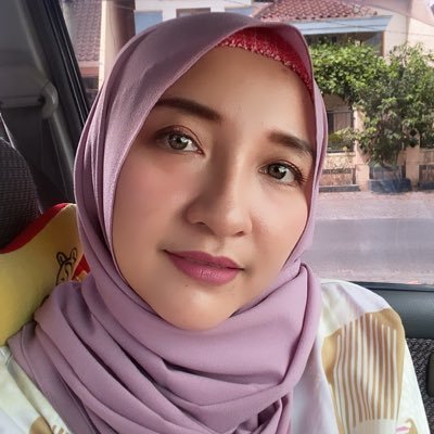 Opsasi_olive's profile picture. Mrs. Yohandra | Magister of Education